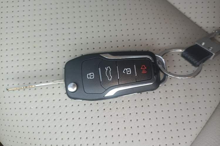 Used Nissan March 2010 1.5L Automatic Easy-Style Version Vehicle Key