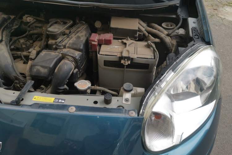 Used Nissan March 2015 1.2L Manual Easy-Enjoy Version Engine Bay Left