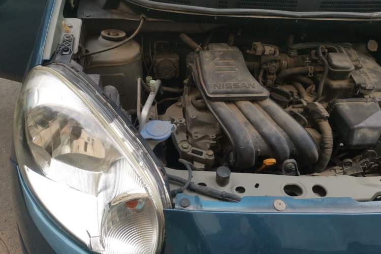 Used Nissan March 2015 1.2L Manual Easy-Enjoy Version Engine Bay Right