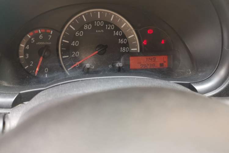 Used Nissan March 2015 1.2L Manual Easy-Enjoy Version Odometer Close Up