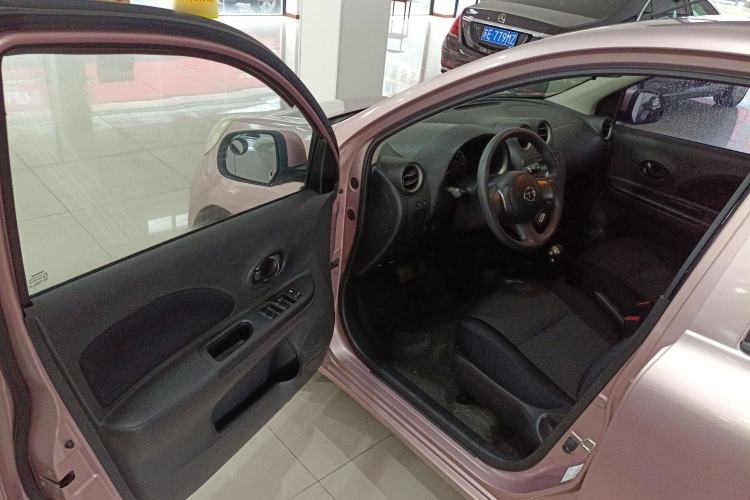 Used Nissan March 2015 1.5L Automatic Easy-Drive Edition Driver Seat