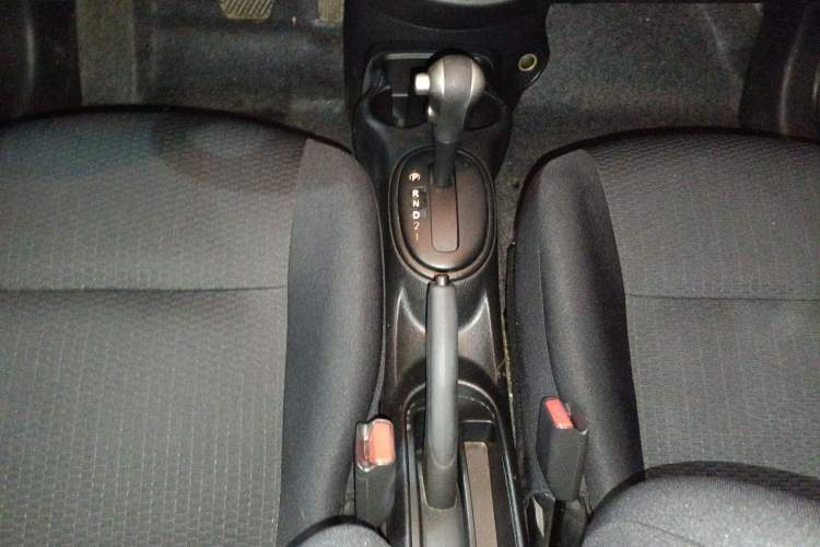 Used Nissan March 2015 1.5L Automatic Easy-Drive Edition Gear Lever