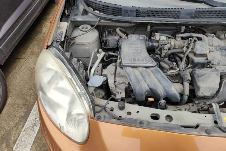 Used Nissan March 2015 1.2L Manual Easy-Enjoy Version Engine Bay Right