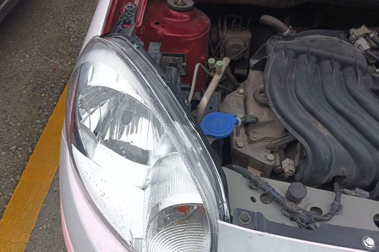 Used Nissan March 2015 1.5L Automatic E-Xuan Edition Engine Bay Right