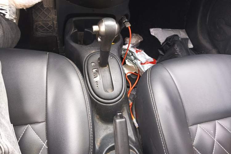Used Nissan March 2015 1.5L Automatic E-Xuan Edition Gear Lever