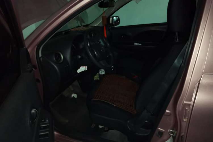 Used Nissan March 2015 1.5L Automatic E-Xuan Edition Left Front Seat