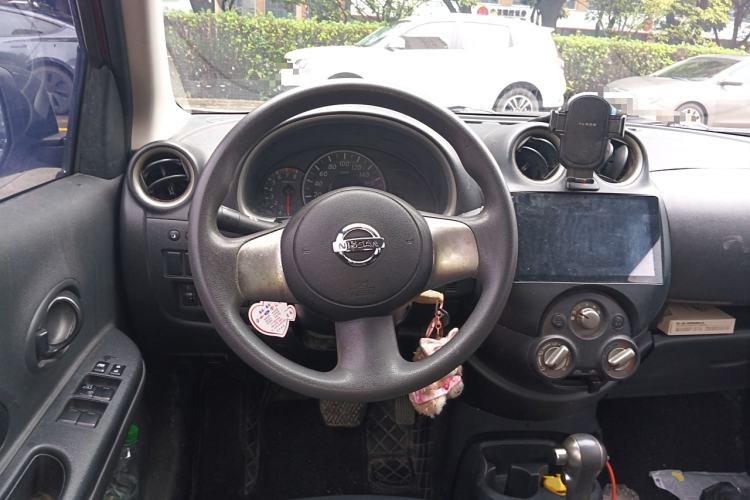 Used Nissan March 2015 1.5L Automatic E-Xuan Edition Steering Wheel