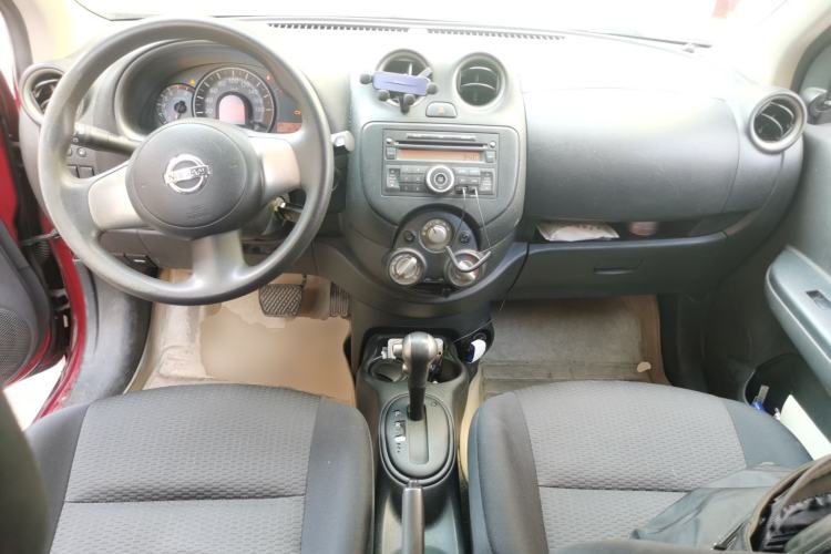 Used Nissan March 2015 1.5L Automatic E-Xuan Edition Center Console