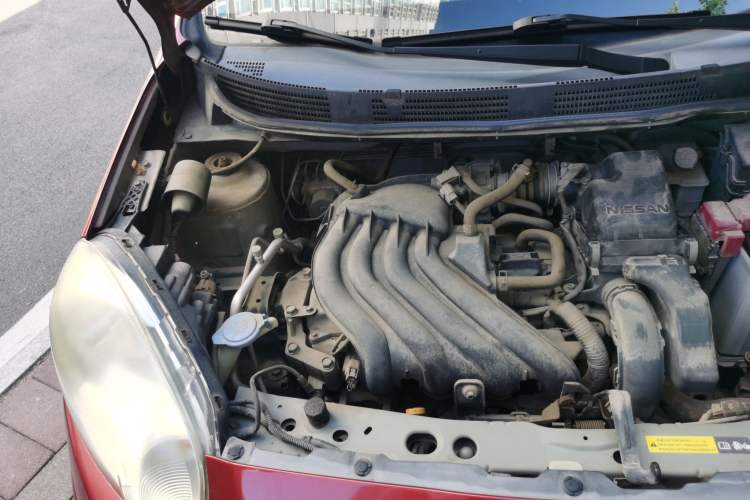 Used Nissan March 2015 1.5L Automatic E-Xuan Edition Engine Bay Right
