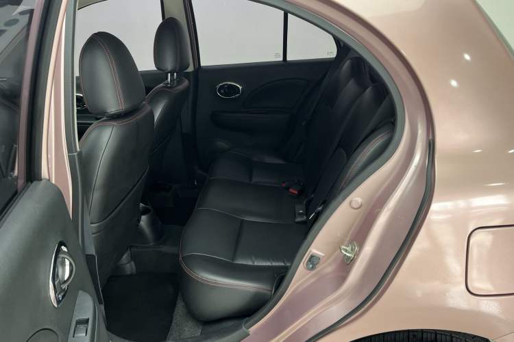 Used Nissan March 2015 1.5L Automatic Easy-Drive Edition Interior 3