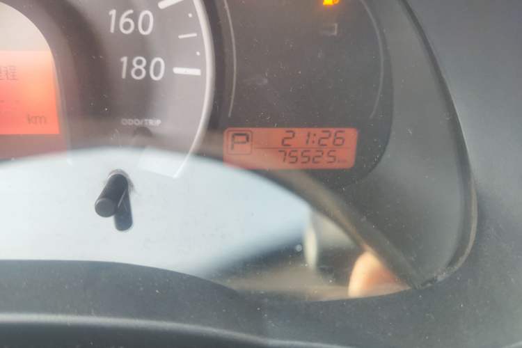 Used Nissan March 2015 1.5L Automatic Easy-Drive Edition Odometer Close Up