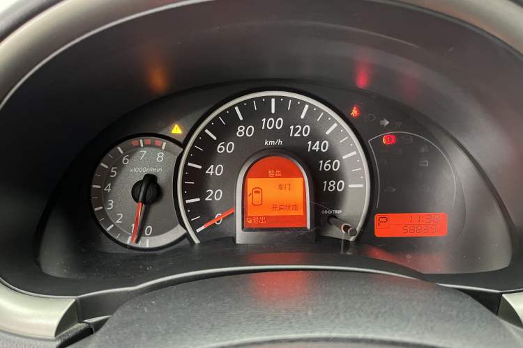 Used Nissan March 2015 1.5L Automatic Easy-Drive Edition Odometer Close Up