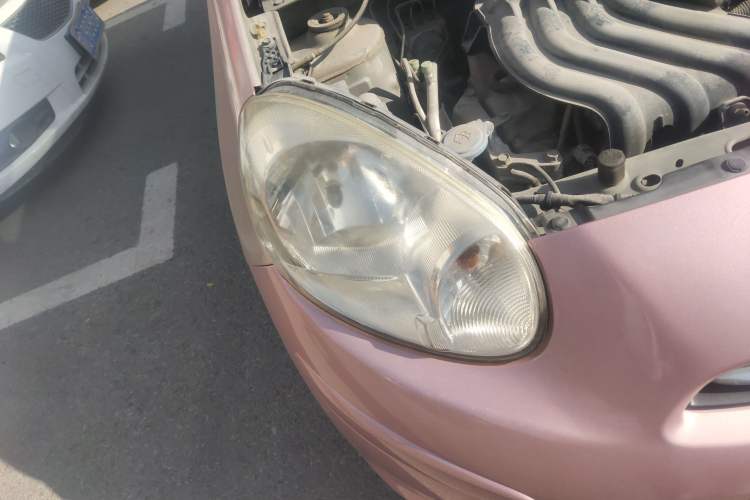Used Nissan March 2015 1.5L Automatic Easy-Drive Edition Right Front Headlight