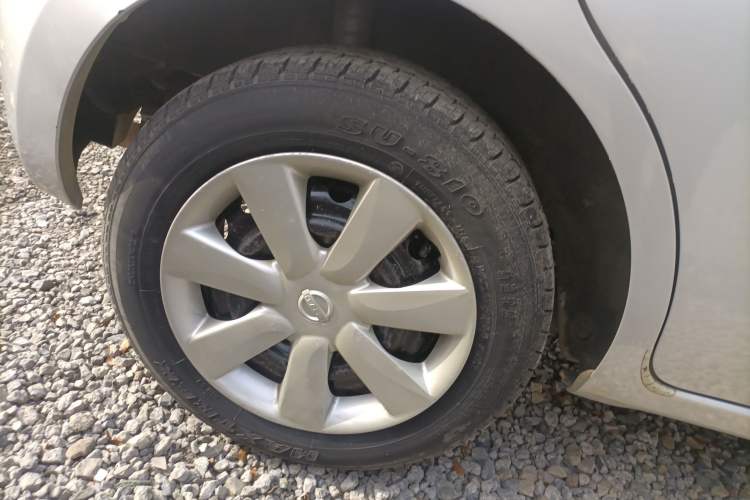 Used Nissan March 2015 1.5L Automatic Easy Edition Exterior 8