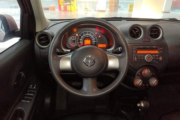 Used Nissan March 2015 1.5L Automatic Easy-Drive Edition Steering Wheel