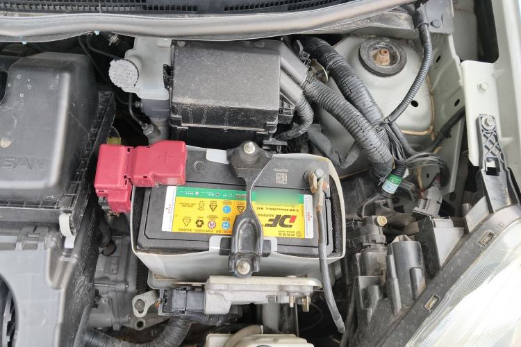 Used Nissan March 2015 1.5L Automatic E-Xuan Edition Engine Bay Left