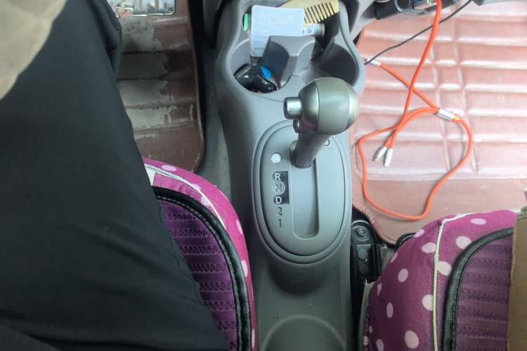 Used Nissan March 2015 1.5L Automatic E-Xuan Edition Gear Lever