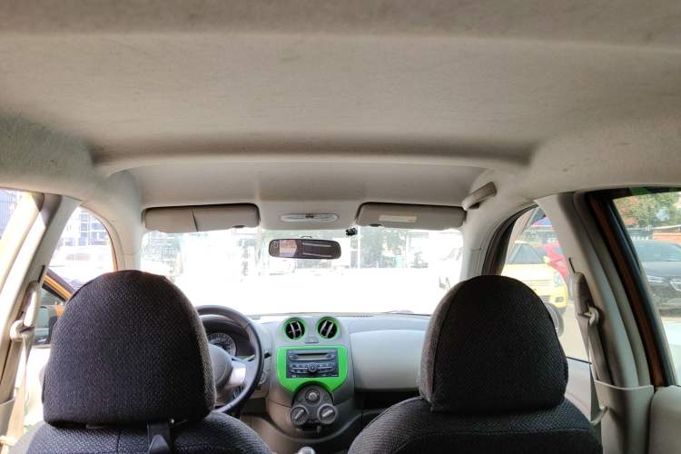 Used Nissan March 2015 1.5L Automatic E-Xuan Edition Headliner