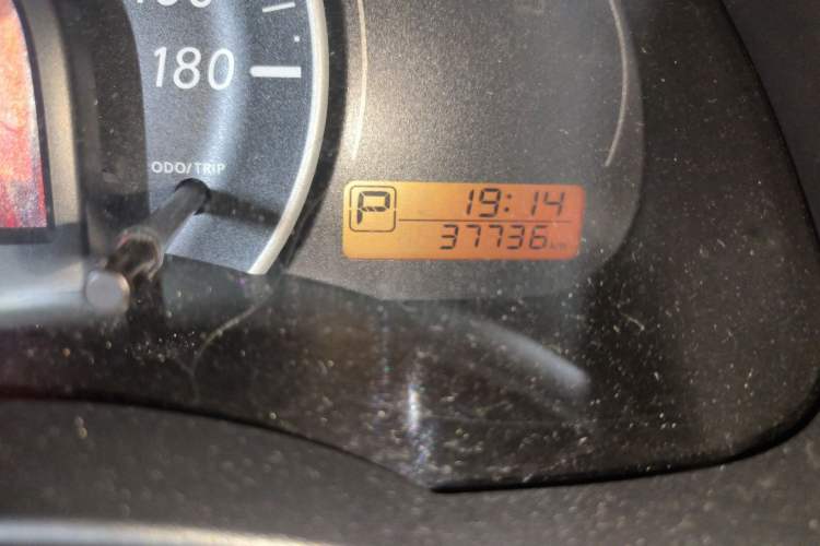 Used Nissan March 2015 1.5L Automatic E-Xuan Edition Odometer Close Up