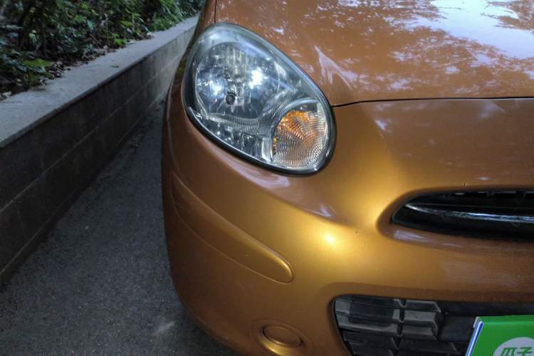 Used Nissan March 2015 1.5L Automatic E-Xuan Edition Right Front Headlight