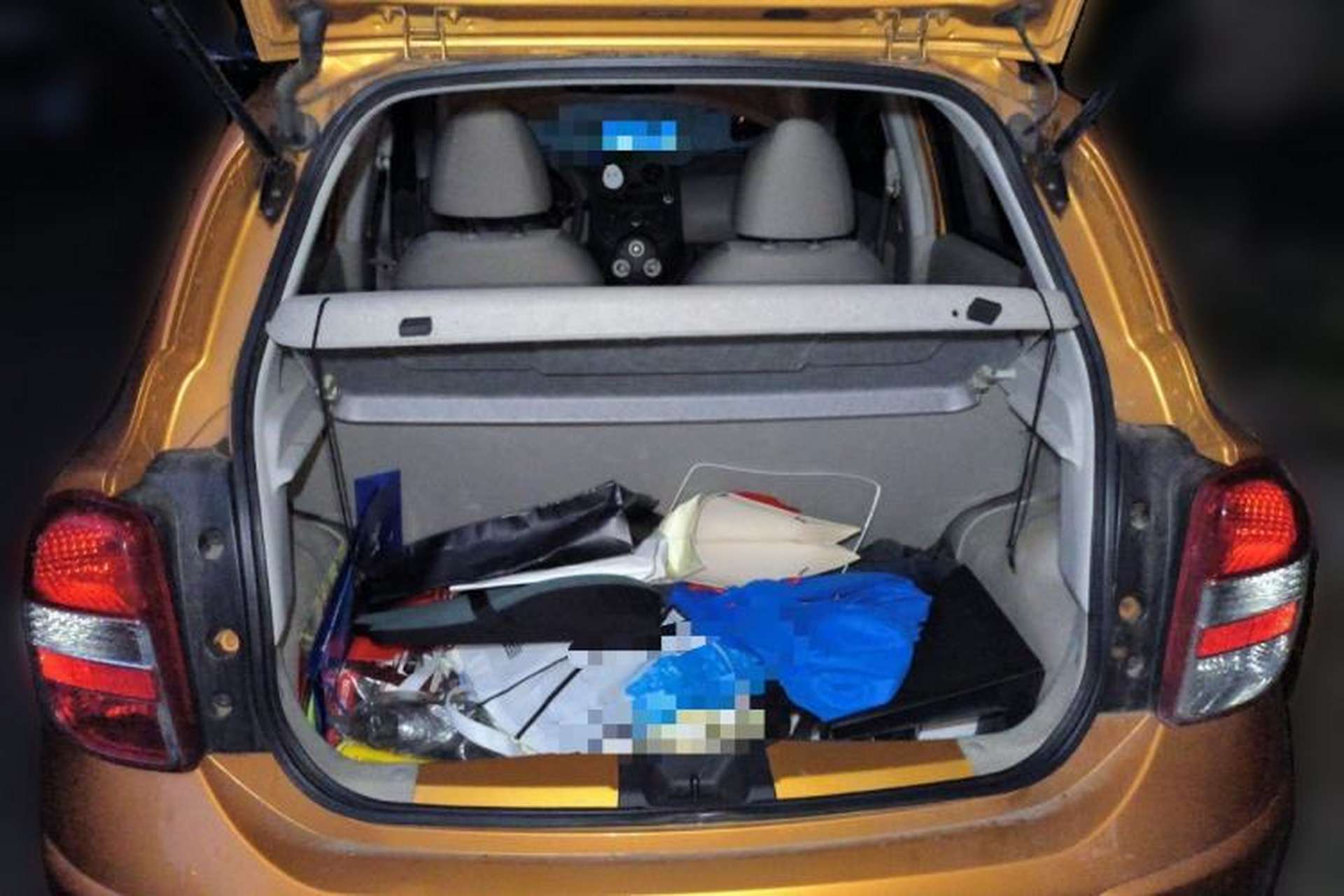 Used Nissan March 2015 1.5L Automatic E-Xuan Edition Trunk