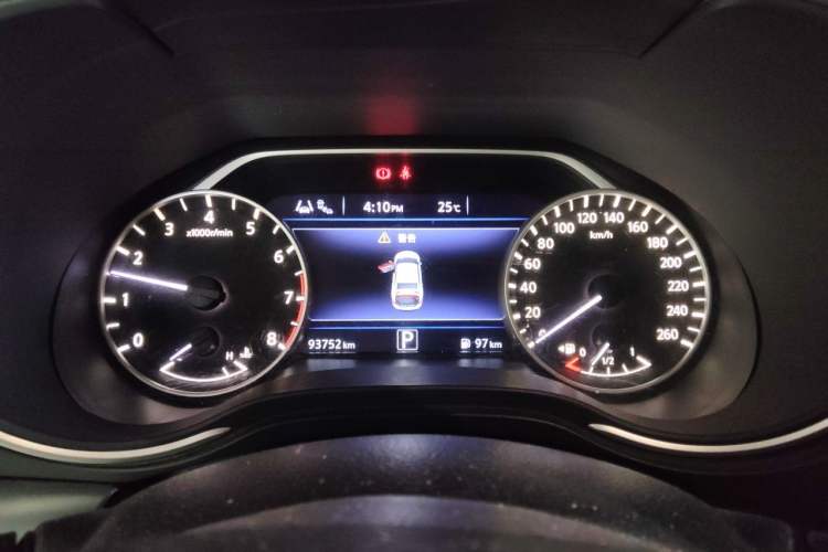 Used Nissan Maxima 2016 2.5L XV Ultimate Edition Instrument Cluster