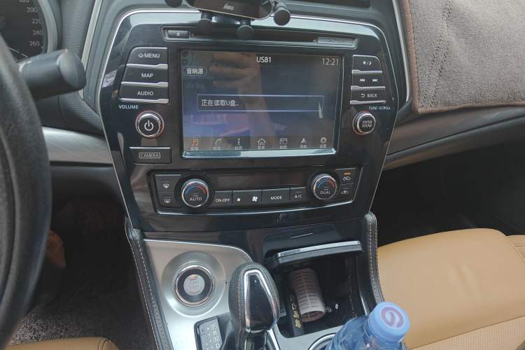 Used Nissan Maxima 2016 2.5L XE Elite Edition Audio And AC Panel