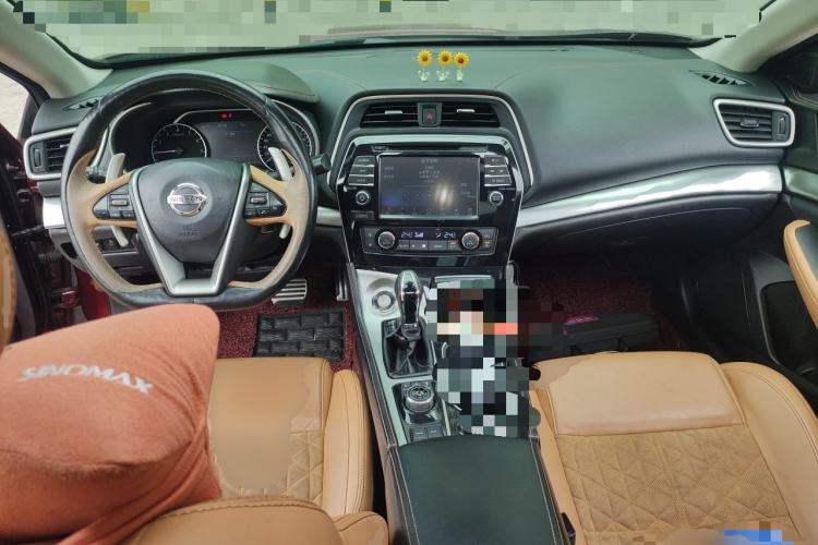 Used Nissan Maxima 2016 2.5L XV Ultimate Edition Center Console