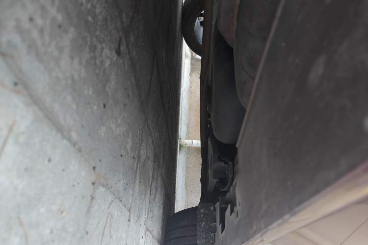 Used Nissan Maxima 2016 2.5L XE Elite Edition Chassis Rear Left