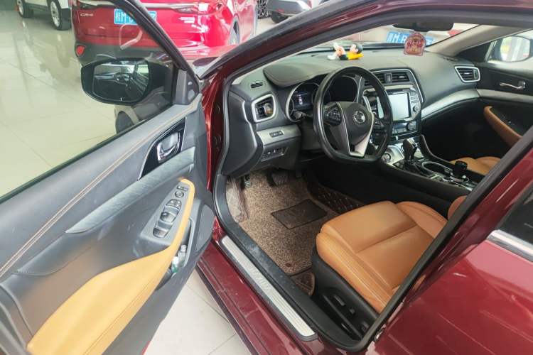 Used Nissan Maxima 2016 2.5L XL Luxury Edition Driver Seat