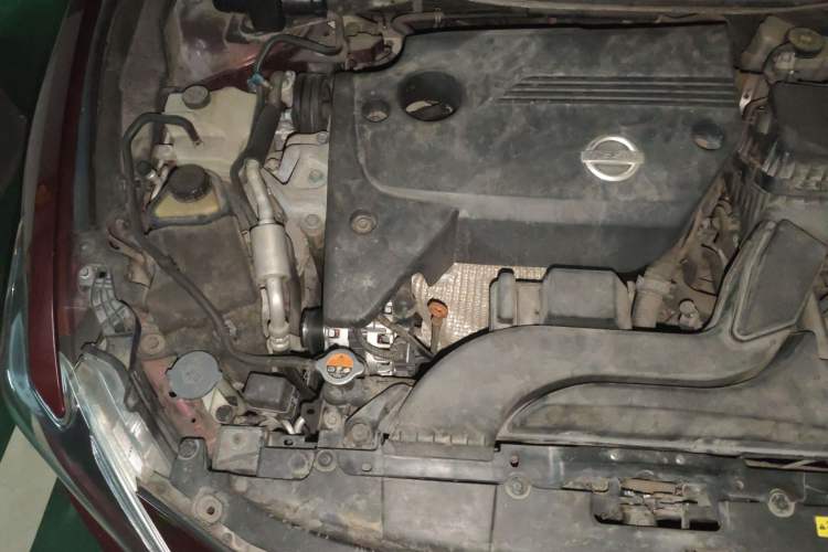 Used Nissan Maxima 2016 2.5L XL Luxury Edition Engine Bay Right