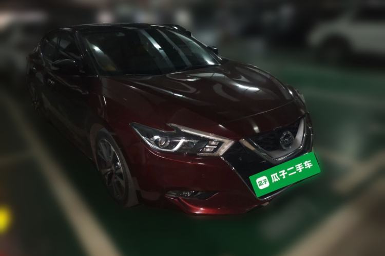 Used Nissan Maxima 2016 2.5L XL Luxury Edition Front Right 45 Deg