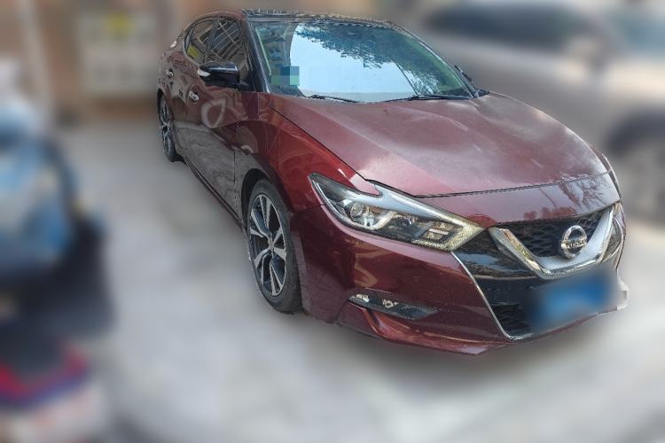 Used Nissan Maxima 2016 2.5L XE Elite Edition Front Right 45 Deg