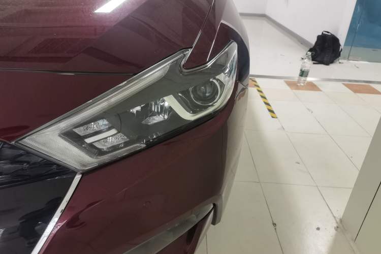 Used Nissan Maxima 2016 2.5L XL Luxury Edition Left Front Headlight