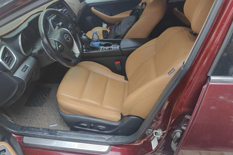 Used Nissan Maxima 2016 2.5L XE Elite Edition Left Front Seat
