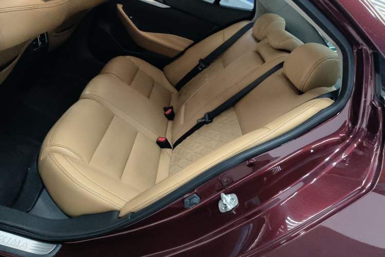 Used Nissan Maxima 2016 2.5L XV Ultimate Edition Left Rear Seat
