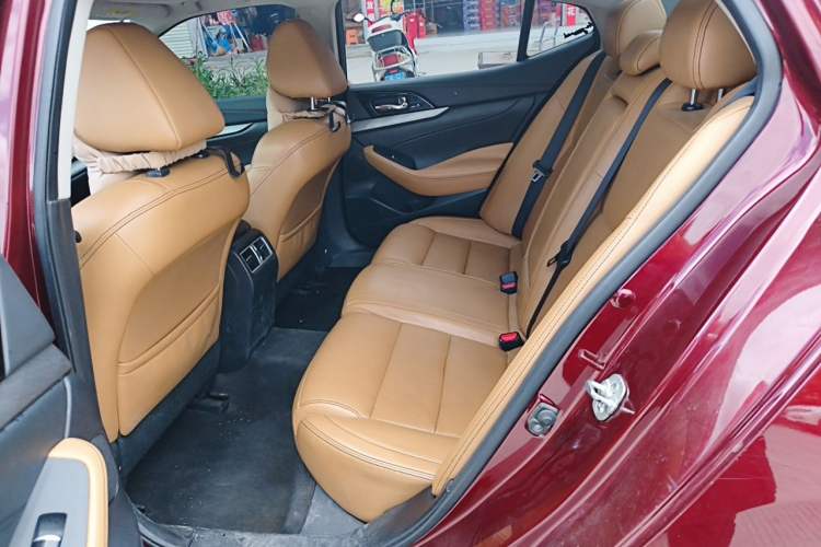 Used Nissan Maxima 2016 2.5L XL Luxury Edition Left Rear Seat