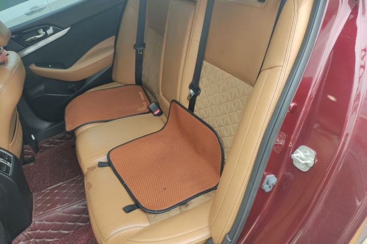 Used Nissan Maxima 2016 2.5L XV Ultimate Edition Left Rear Seat