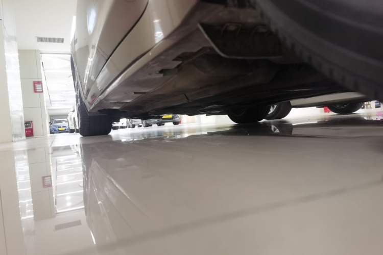Used Nissan Maxima 2016 2.5L XL Luxury Edition Left Side Sill