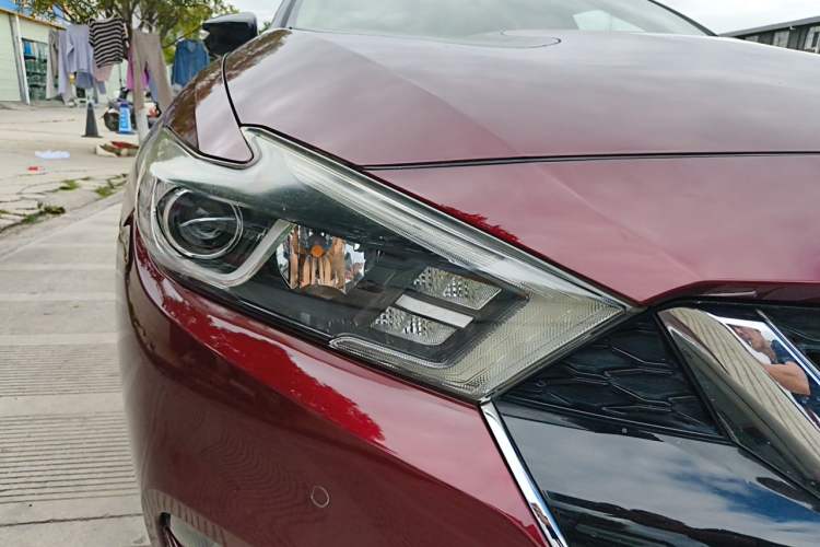 Used Nissan Maxima 2016 2.5L XL Luxury Edition Right Front Headlight