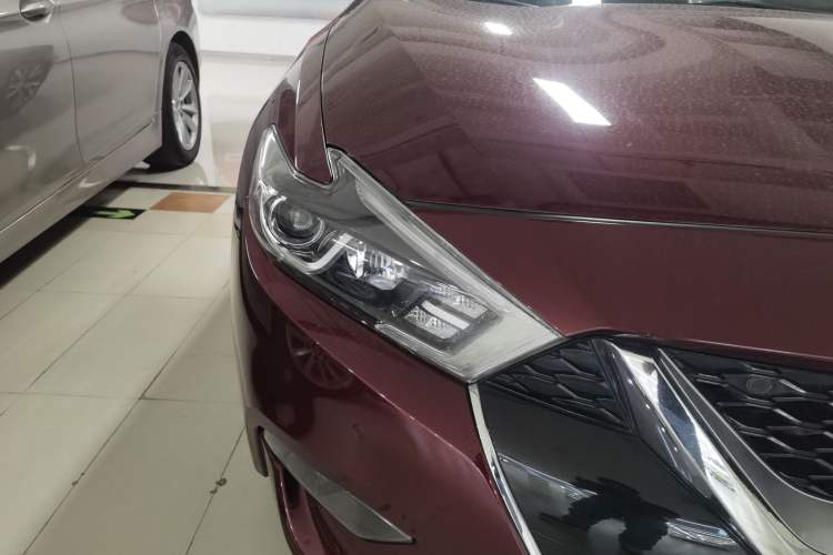 Used Nissan Maxima 2016 2.5L XL Luxury Edition Right Front Headlight