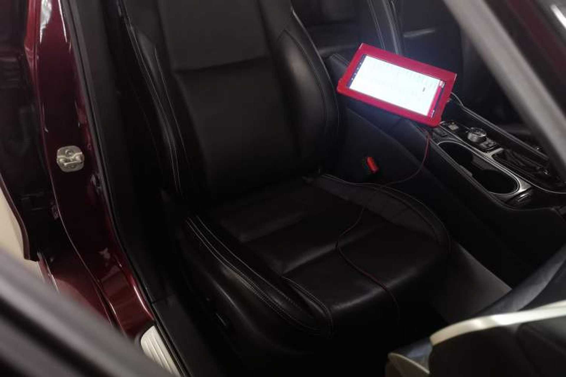 Used Nissan Maxima 2016 2.5L XL Luxury Edition Right Front Seat