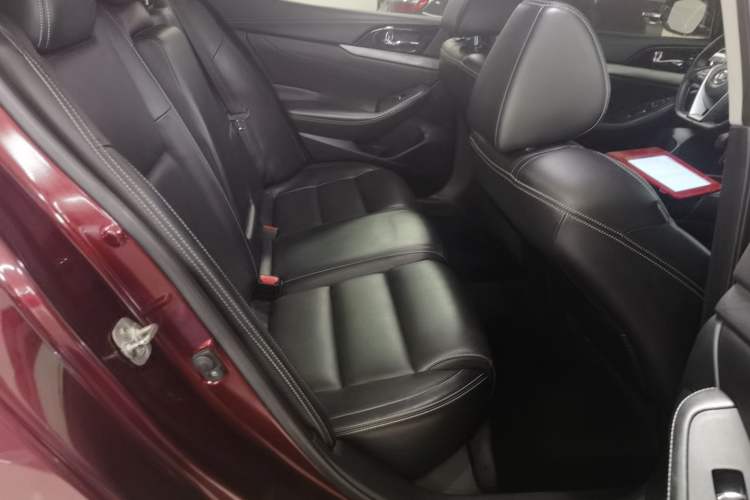 Used Nissan Maxima 2016 2.5L XL Luxury Edition Right Rear Seat