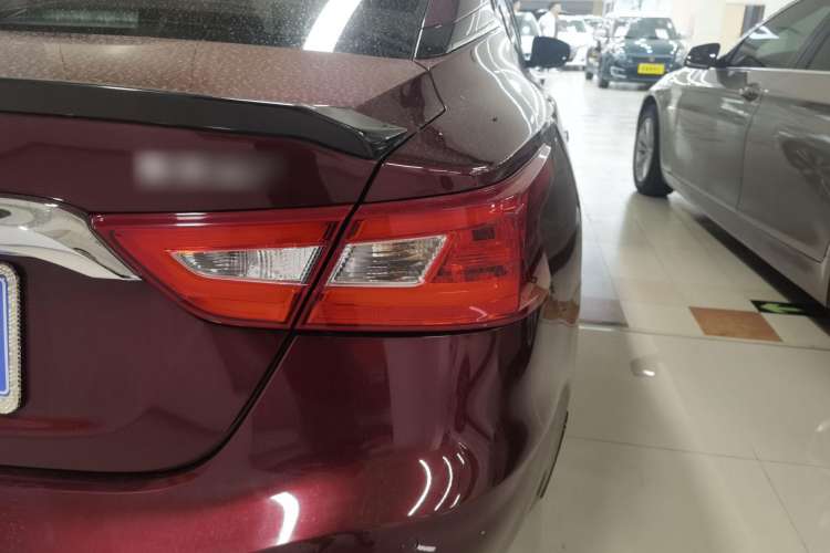 Used Nissan Maxima 2016 2.5L XL Luxury Edition Right Rear Taillight