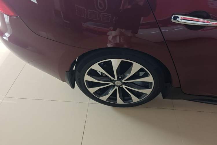 Used Nissan Maxima 2016 2.5L XV Ultimate Edition Right Rear Wheel Hub