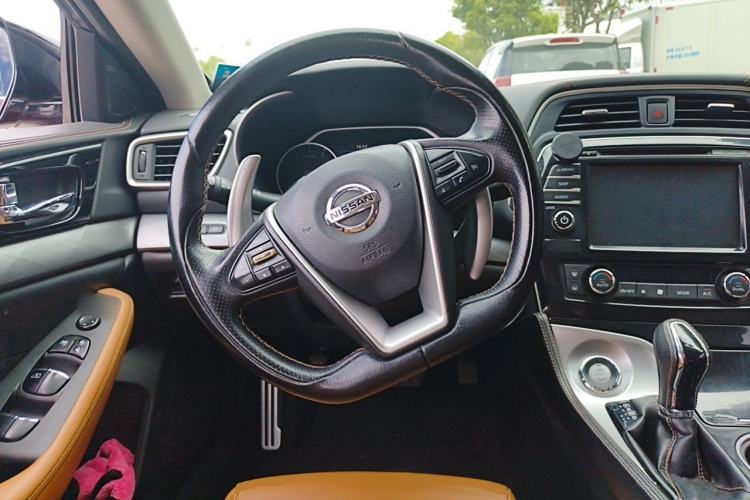 Used Nissan Maxima 2016 2.5L XL Luxury Edition Steering Wheel