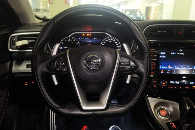 Used Nissan Maxima 2016 2.5L XL Luxury Edition Steering Wheel