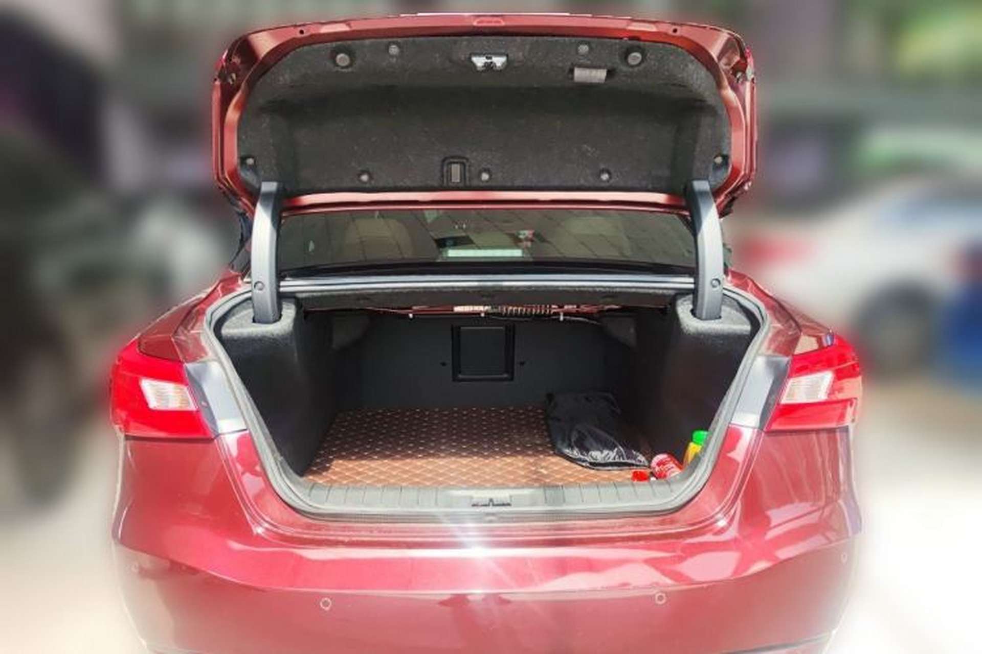 Used Nissan Maxima 2016 2.5L XL Luxury Edition Trunk