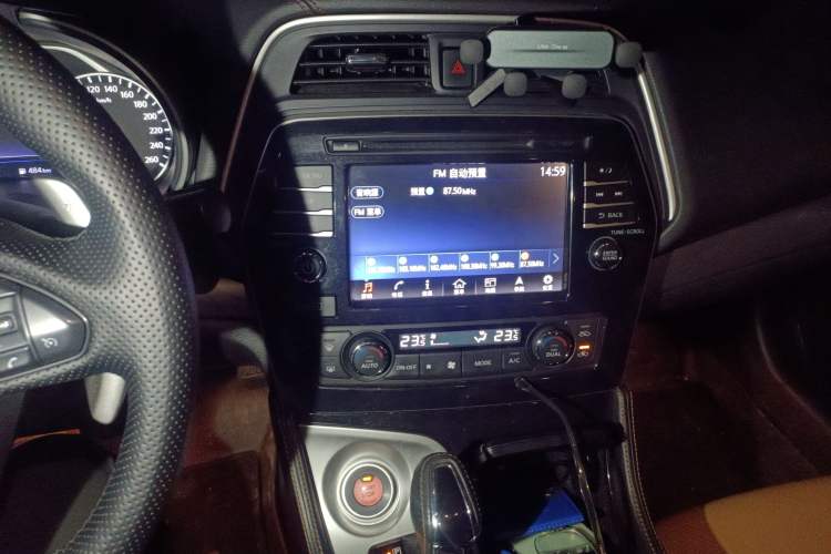 Used Nissan Maxima 2016 2.5L XL Luxury Edition Audio And AC Panel
