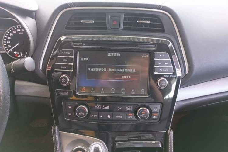 Used Nissan Maxima 2016 2.5L XL Luxury Edition Audio And AC Panel